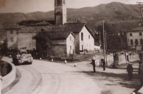 Primavera 1945: l'esercito americano attraversa Rigoroso